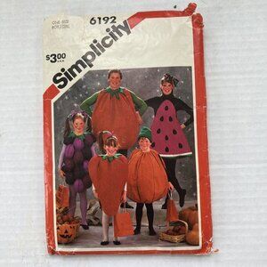 6192 Simplicity Pattern One Size Boy/Girl Costume Tomato Strawberry Grape